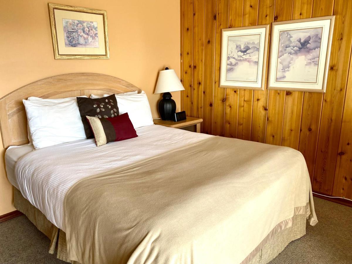 Motel Bo Radium 래디움핫스프링스 외부 사진